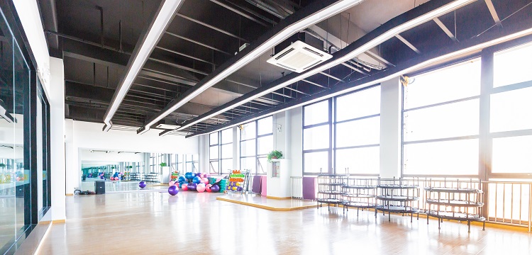 工廠監(jiān)控壞了，導(dǎo)致線路中零線帶電，交流充電樁不能使用，請問如何判斷??電車的家用充電樁和隨車充電氣結(jié)構(gòu)工作原理是一樣的么 