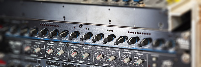 阻尼振蕩波抗擾度試驗(yàn)