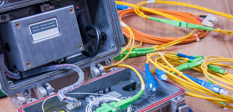 射頻電磁場(chǎng)輻射抗擾度試驗(yàn)